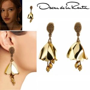 OSCAR DE LA RENTA Impatiens Clip Earrings in Gold 350$